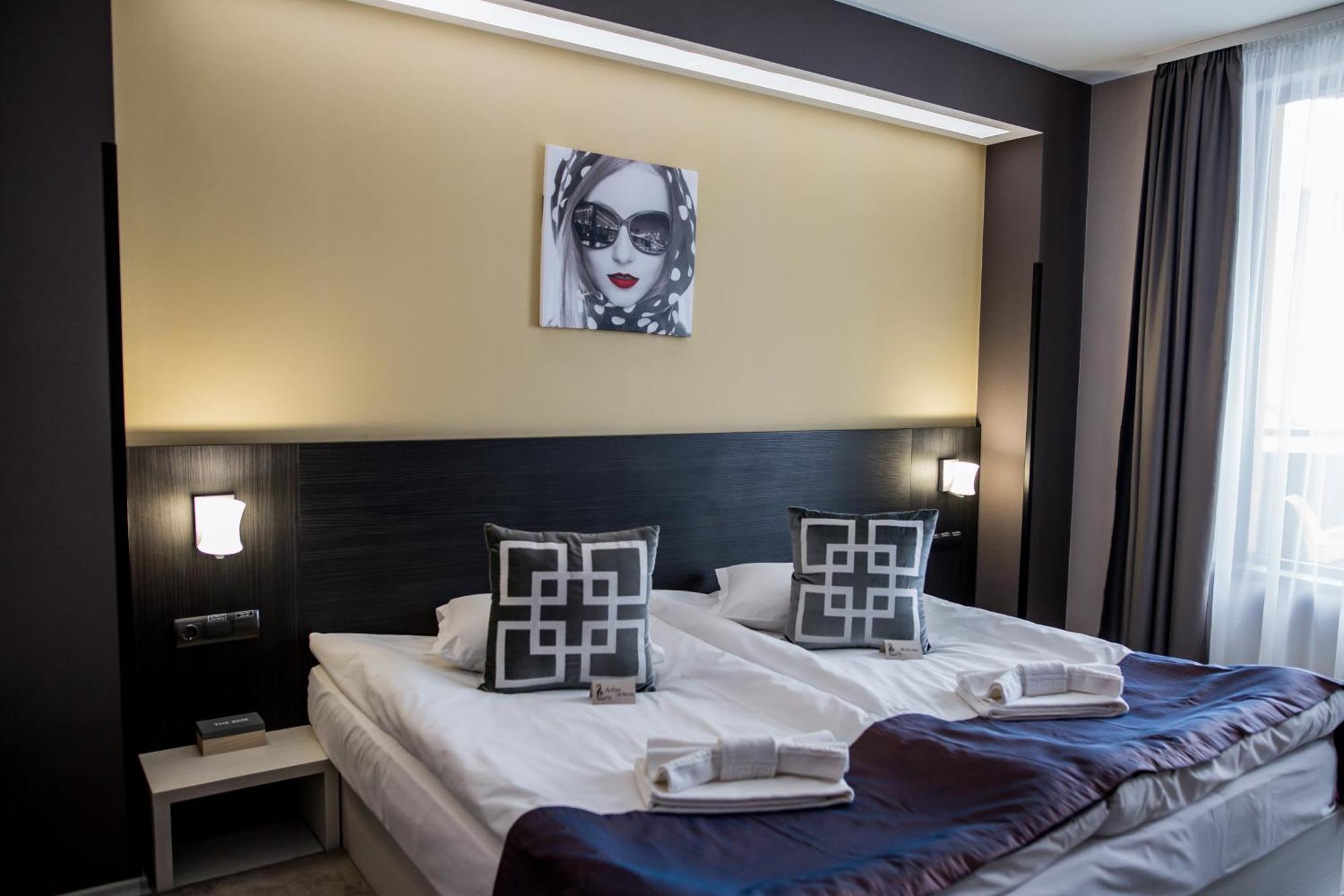 Hotel Idol Targovishte  Exterior photo
